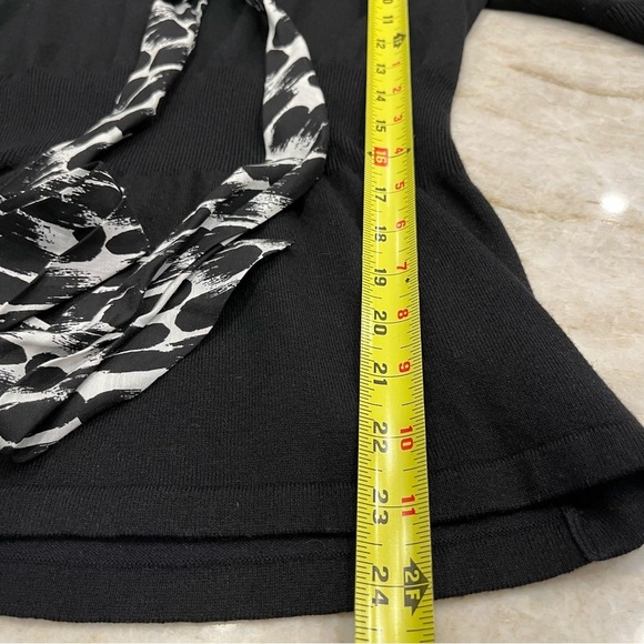 Classiques Entier | Knit Blouse with Attached Scarf | Size Small - Picture 5 of 10